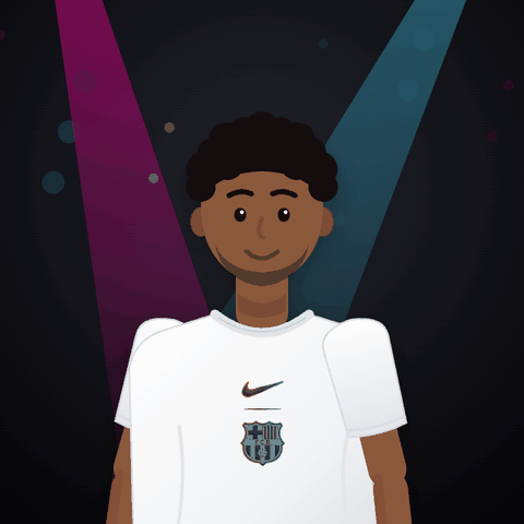 Andrés celebra con los brazos arriba usando la camiseta